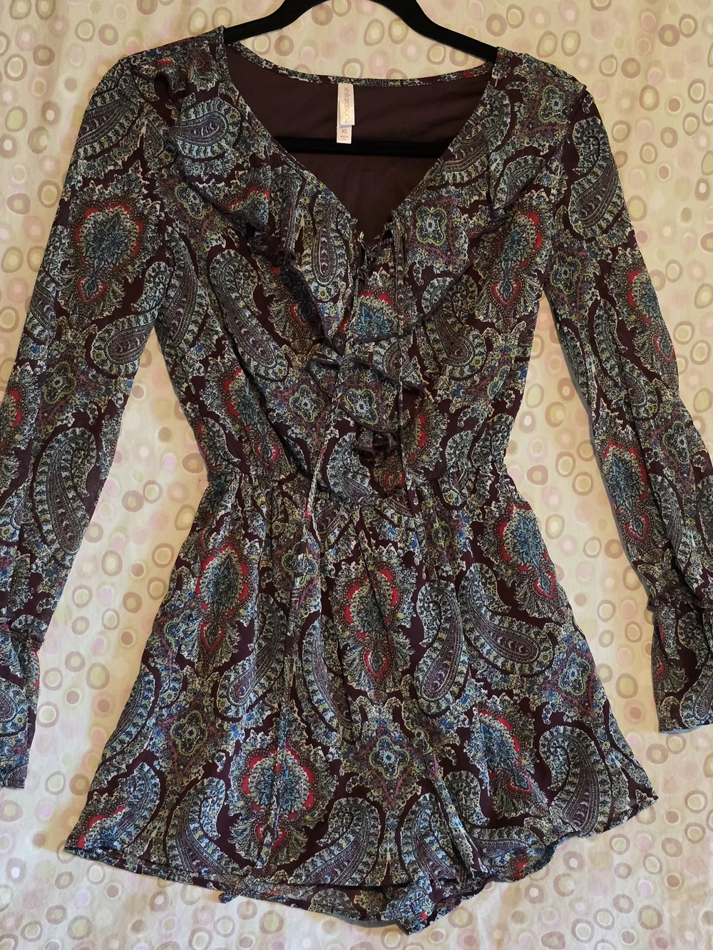 XS Xhilaration Paisley V-Neck Top in Burgundy and Teal Accents